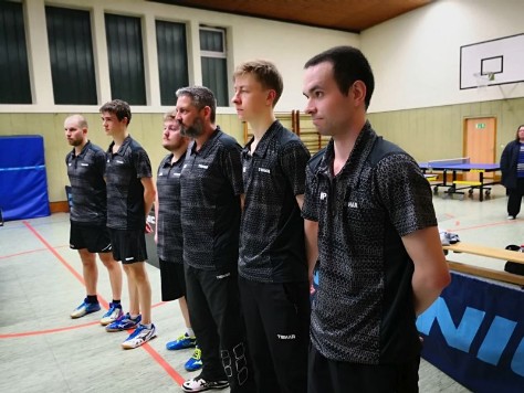 Meistermannschaft v.l. Nico Berhard, Hendrik Lafontaine, Julian Moritz, Dirk Diederich, Alexander Baarl, Michael Poncelet